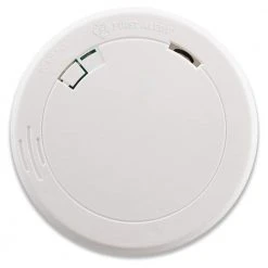 First Alert Battery-Operated Photoelectric Smoke Alarm, 1039772